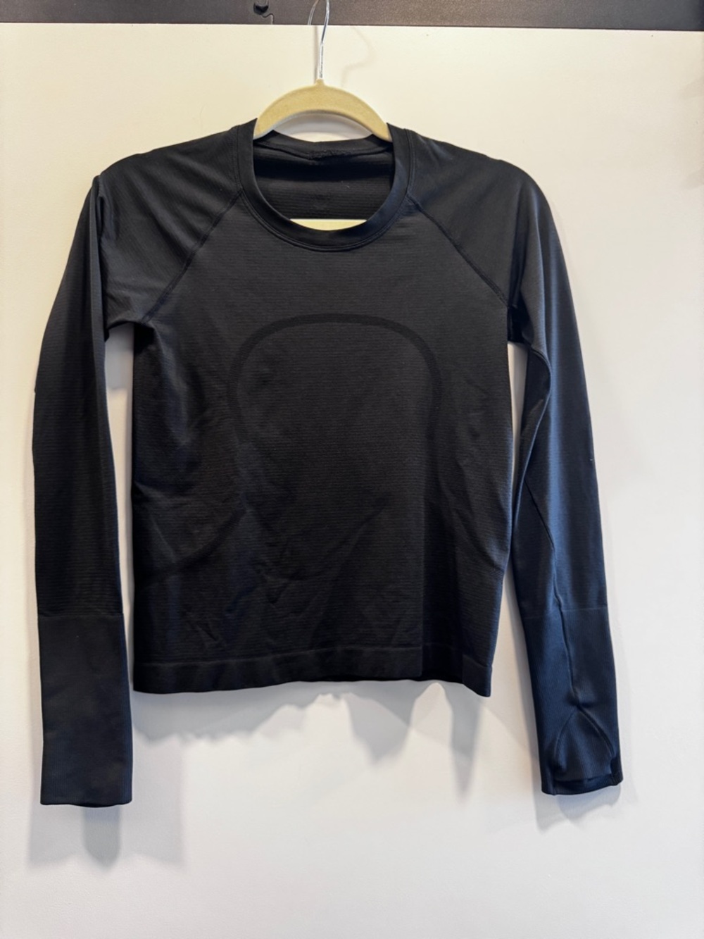 Black Lululemon Swiftly Tech Long Sleeve *Waist Length* Top